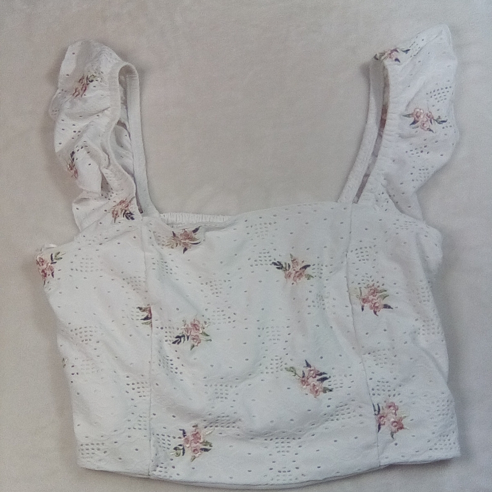 Kirious Los Angeles White Floral Eyelet Crop Top